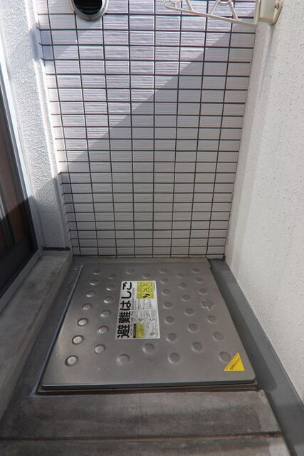 ホンマチボックス２４（HONNMACHI BOX24）のバルコニー