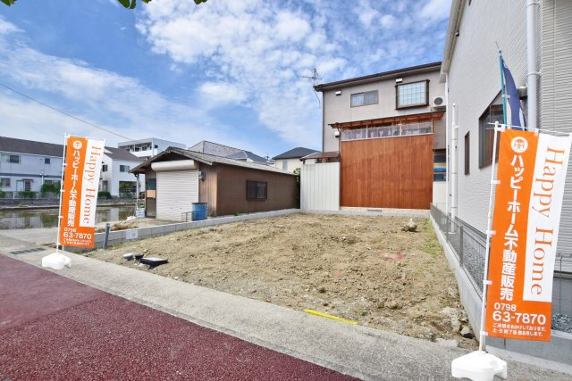 ケイアイ荻野3丁目新築一戸建て│4LDK+駐車1台可の外観|リビング中心の間取りで家族のコミュニケーションも取りやすく、各居室も十分な広さを確保。 新築ならではの快適性と安心感を兼ね備えたおすすめ物件です。
