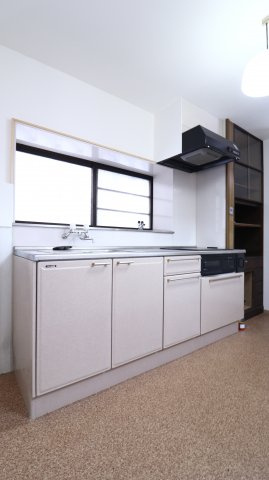 塩屋台２丁目戸建のキッチン