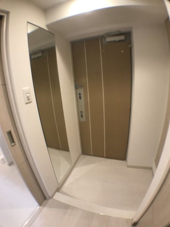 グランビスタ新神戸の玄関