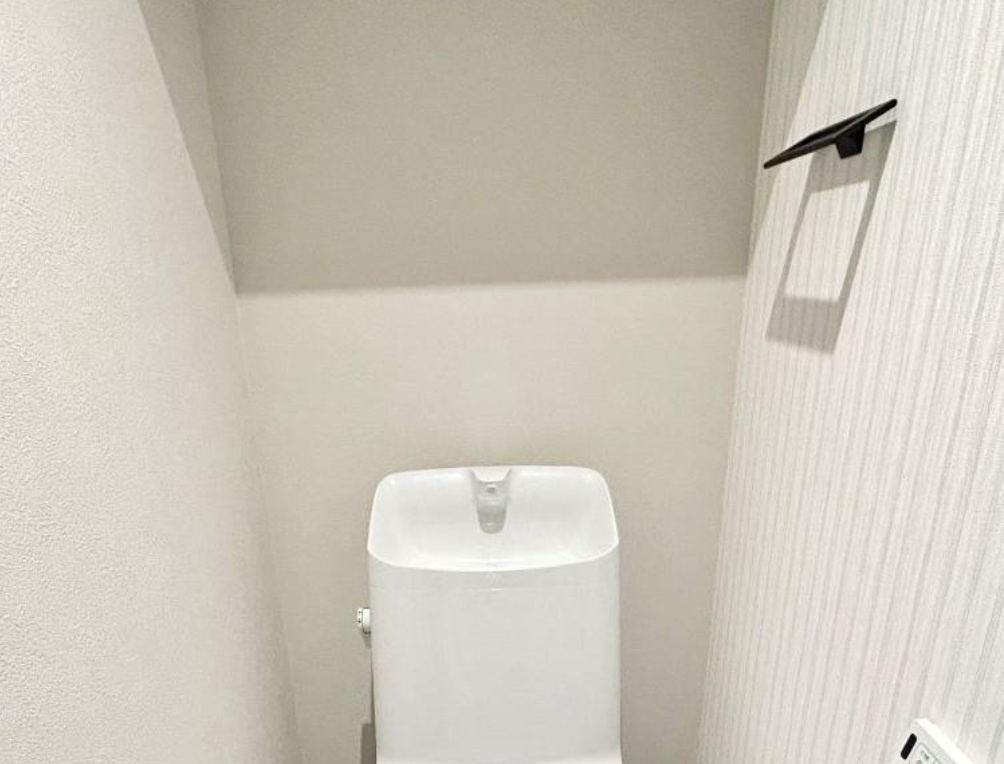 高知市中万々　新築戸建　①（全2区画）のトイレ|※画像はイメージです。