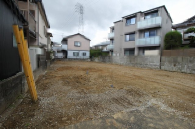 高知市中万々　新築戸建　①（全2区画）の外観|①　土地面積　202.27㎡（約61.18坪）建物面積　103.02㎡（約31.16坪）