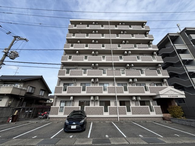 フルリール松浦の外観