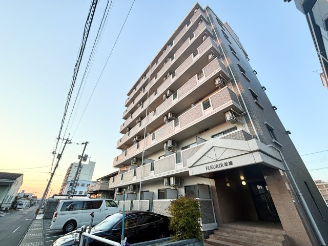 フルリール松浦の外観