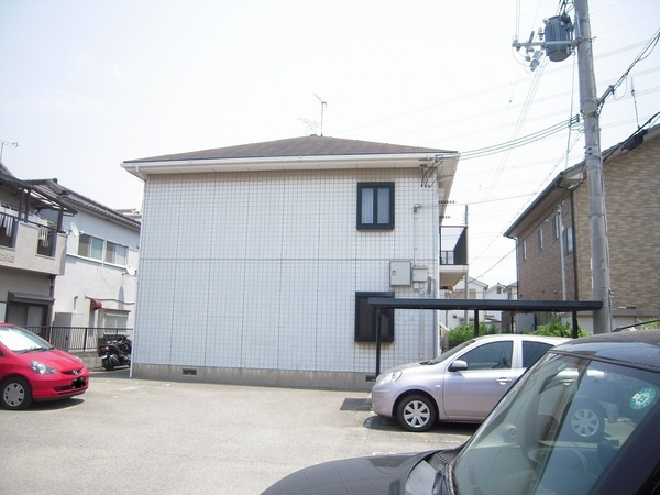 高砂市曽根町のアパート
