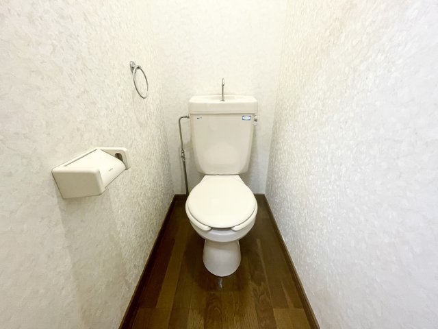 コーポフタバのトイレ|※反転した間取りの別部屋の写真です。現況優先