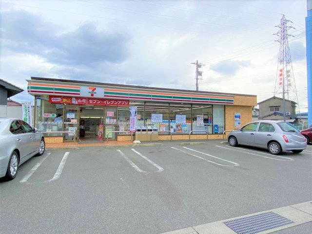レオパレスミスフィッツの周辺