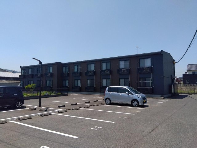 レオパレスはばたけの外観