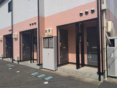 レオパレス悠　１の玄関