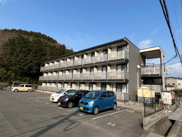 レオパレス新開の外観