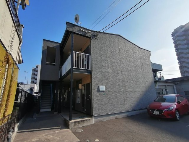 レオパレスひまわりの外観