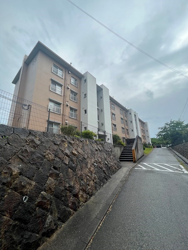 北須磨団地C3号棟の外観
