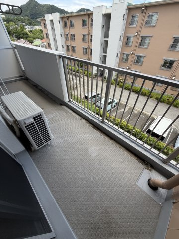 北須磨団地C3号棟のバルコニー