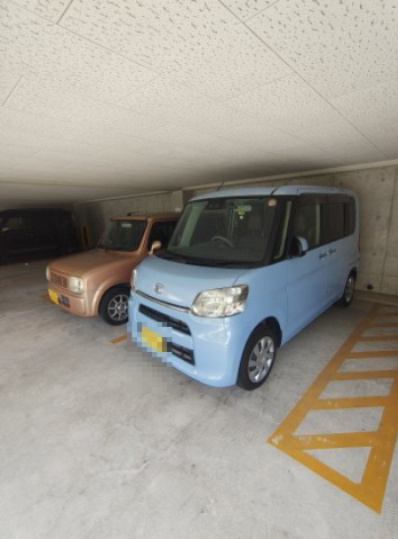 あゆみ王子ハウスの駐車場