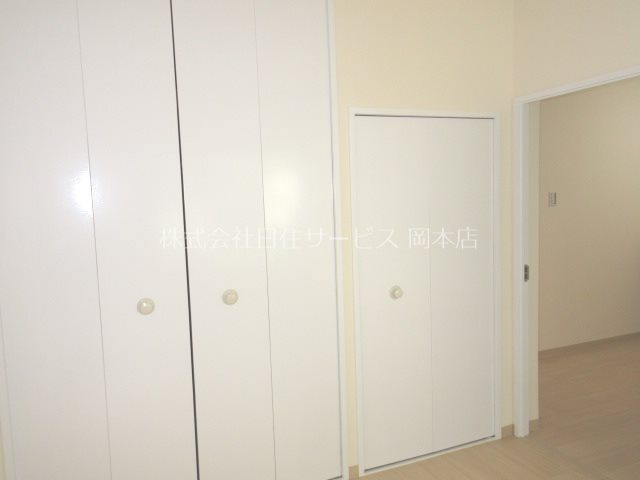 ハイライフ本山の収納|約4.5帖のお部屋の収納です。