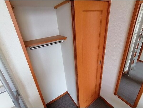 レオパレスジュノス芦屋の収納