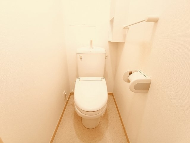 ホワイトメゾンⅠのトイレ