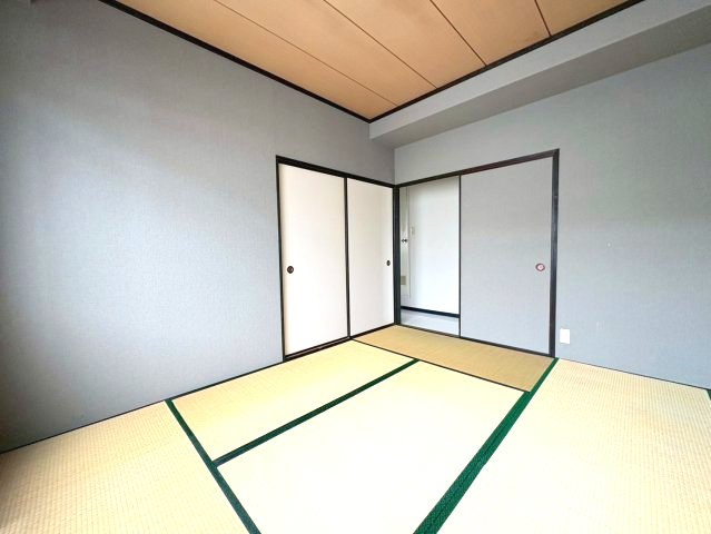 新栄プロパティー藤が丘の和室