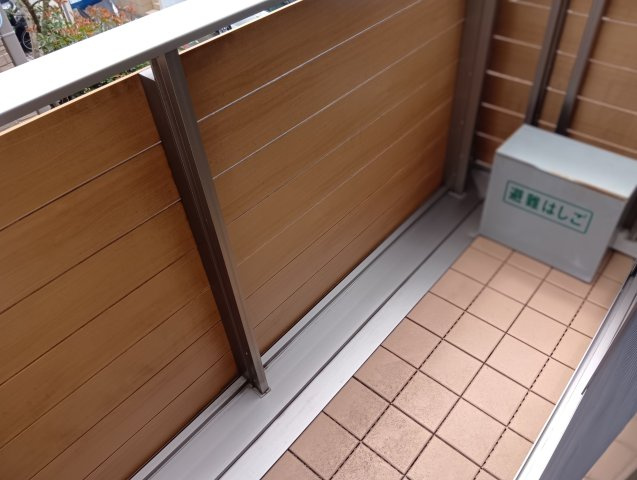 【バルコニー】