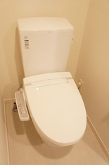 清潔感のあるトイレです
