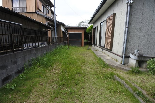 庭付き