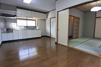 こちらのリビングで趣味の時間をお楽しみください