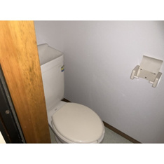 清潔感のあるトイレです