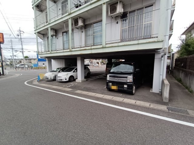 SD Hillsの駐車場
