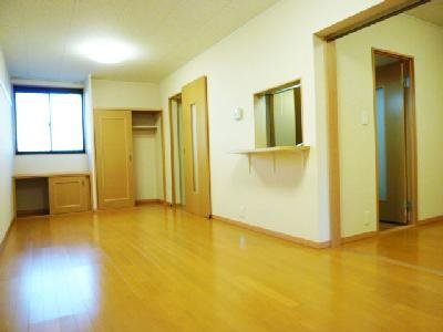 1Fフローリング、2Fジュータン敷き