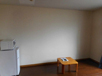 こちらの居間で趣味の時間をお楽しみください