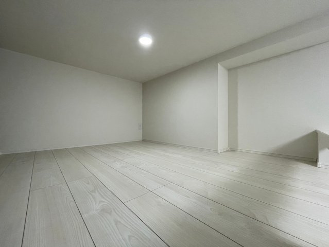 個人の部屋や寝室として使える洋室です