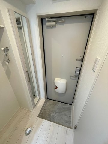 明るい玄関です