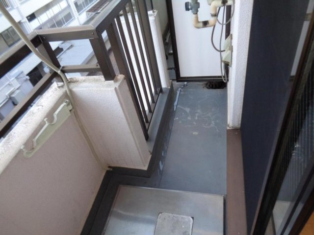 陽当たり良好なバルコニーです