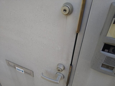 【玄関】 | レオパレスヴィラ　ゼルコバ | ダブルロック