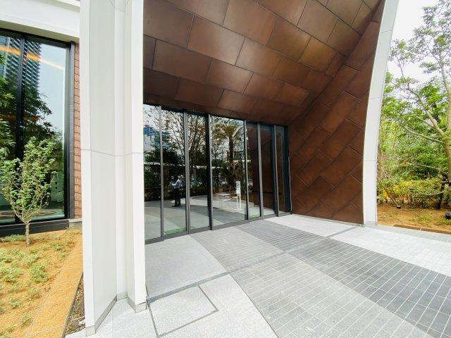 【エントランス】