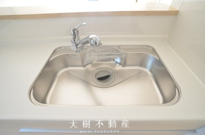 【キッチン】 | 座間市相模が丘3丁目　新築戸建て　全3棟【仲介手数料無料】