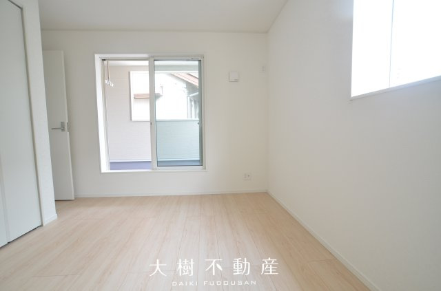 【洋室】 | 座間市相模が丘3丁目　新築戸建て　全3棟【仲介手数料無料】 | 2階　洋室1（6.5帖）