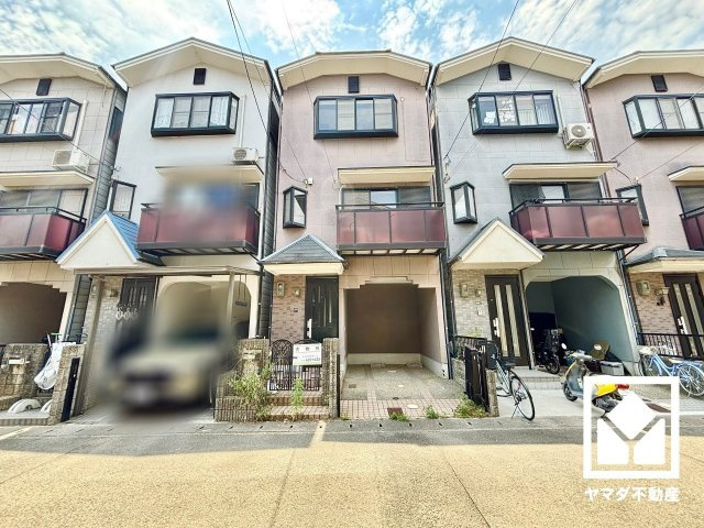 伏見区羽束師志水町の外観