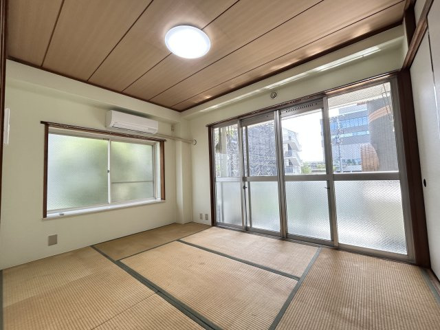 ナーディスコーポの和室