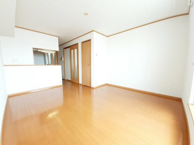 【居間・リビング】 | サンシャインブリッジ | 使いやすい居間です