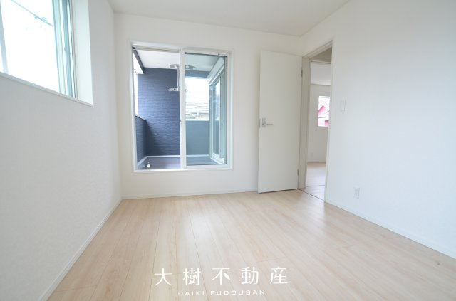 【洋室】 | 座間市相模が丘3丁目　新築戸建て　全3棟【仲介手数料無料】 | 2階　洋室2（6.0帖）