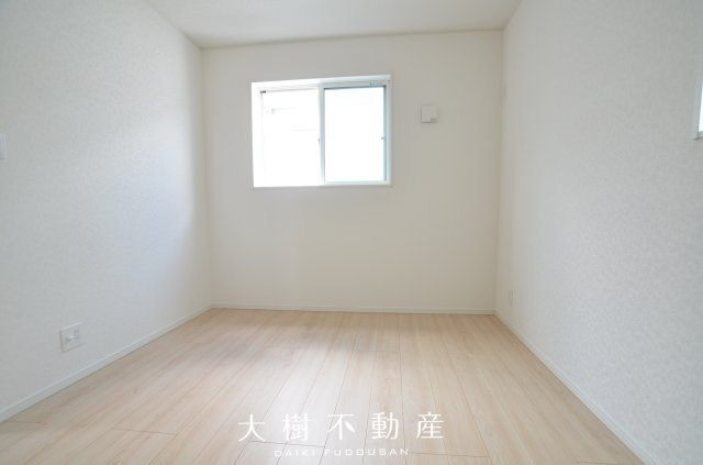 【洋室】 | 座間市相模が丘3丁目　新築戸建て　全3棟【仲介手数料無料】 | 2階　洋室3（4.8帖）