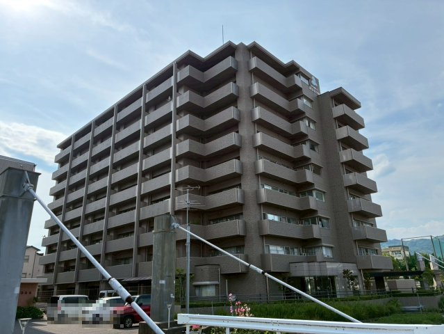 「ペット飼育可能」高知市北本町4丁目アルファステイツ北本町3　中古マンションの外観