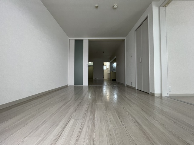 旭マンションの寝室