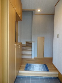 【玄関】 | 川西市清和台東２丁目1の158　中古一戸建て