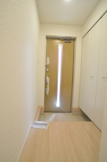 【玄関】 | 座間市相模が丘3丁目　新築戸建て　全3棟【仲介手数料無料】