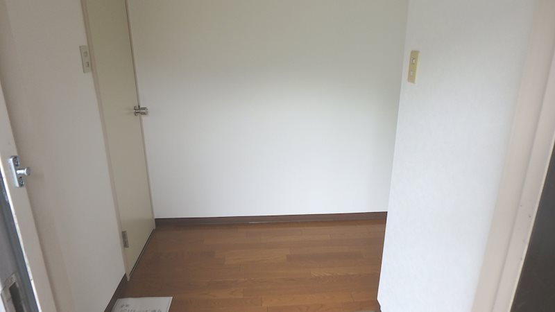 フォレスト岡本の玄関