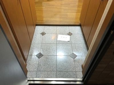 【玄関】 | サーパス吹上 | 玄関　※前回募集時／２０２４年２月の写真