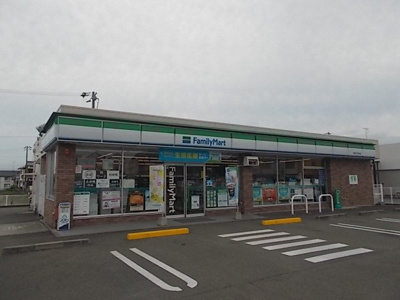 【周辺】 | ベルガーデンＢ | ファミリーマートたちばな店様まで260m
