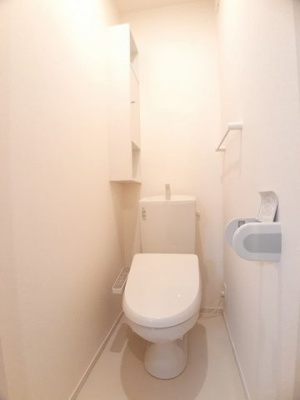 【トイレ】 | エクレール三宅　Ⅰ | シンプルで使いやすいトイレです